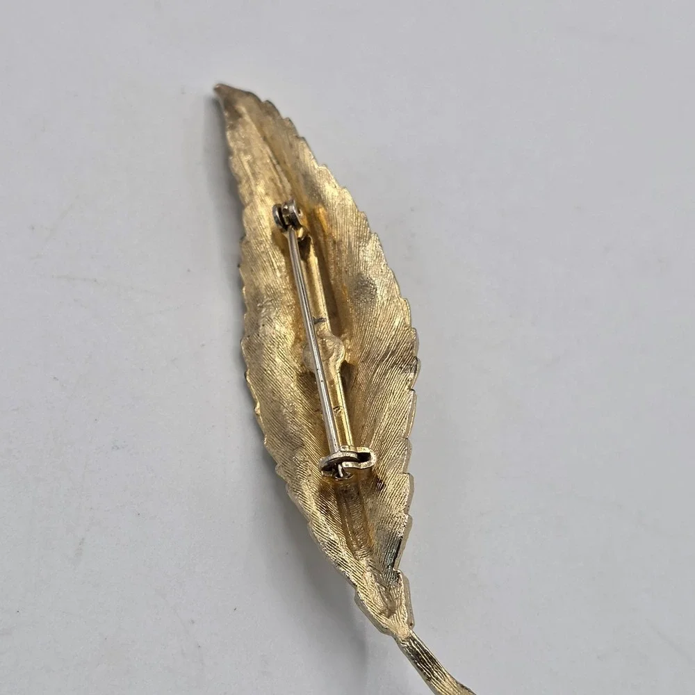 Vintage Gold Tone Rhinestone Leaf Brooch Textured Feather Botanical Pin Retro
